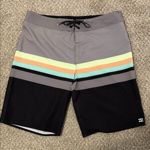Billabong Men's Gray and Black Board Shorts with Colorful Stripes